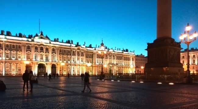 Putin genehmigt Erhebung einer Fremdenverkehrssteuer in St. Petersburg