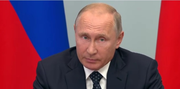 Putin lädt französische Unternehmer zu Investitionen in russische nationale Projekte ein