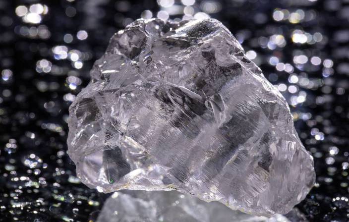 Europäische Union oder Russland: Wen träfe ein Verbot der Einfuhr von Diamanten aus Russland härter