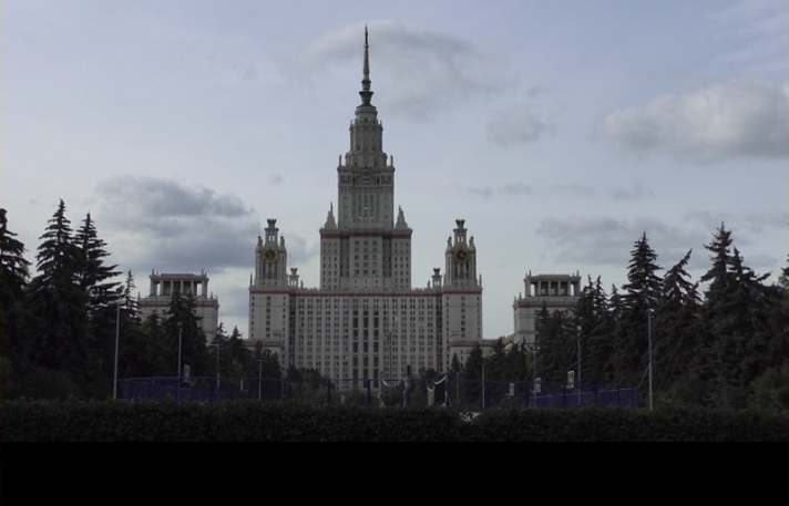 Russische Universitätsdozenten: arm und patriotisch